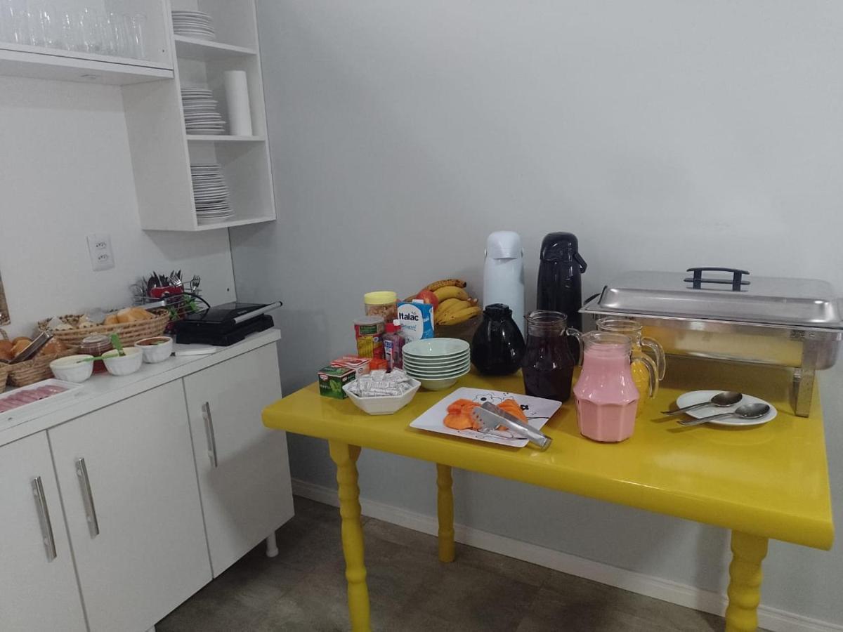 Pousada Leal Penha  Bagian luar foto